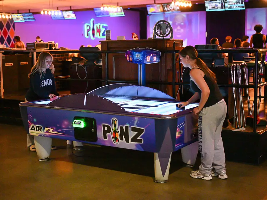 pina - air hockey